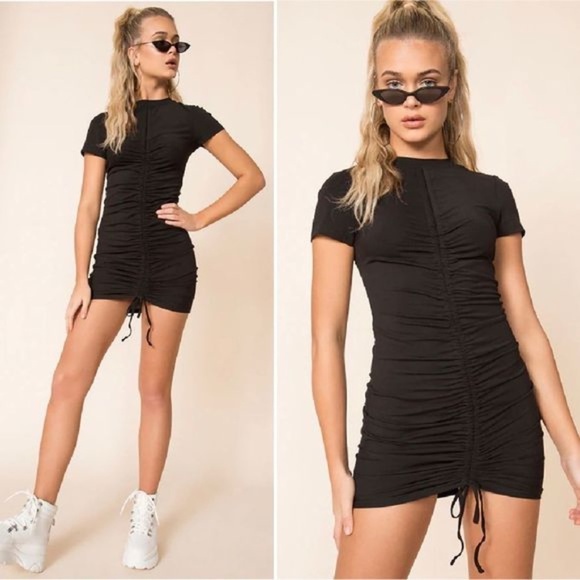 Superdown Yasmine Ruched Tie Dress - Picture 1 of 11